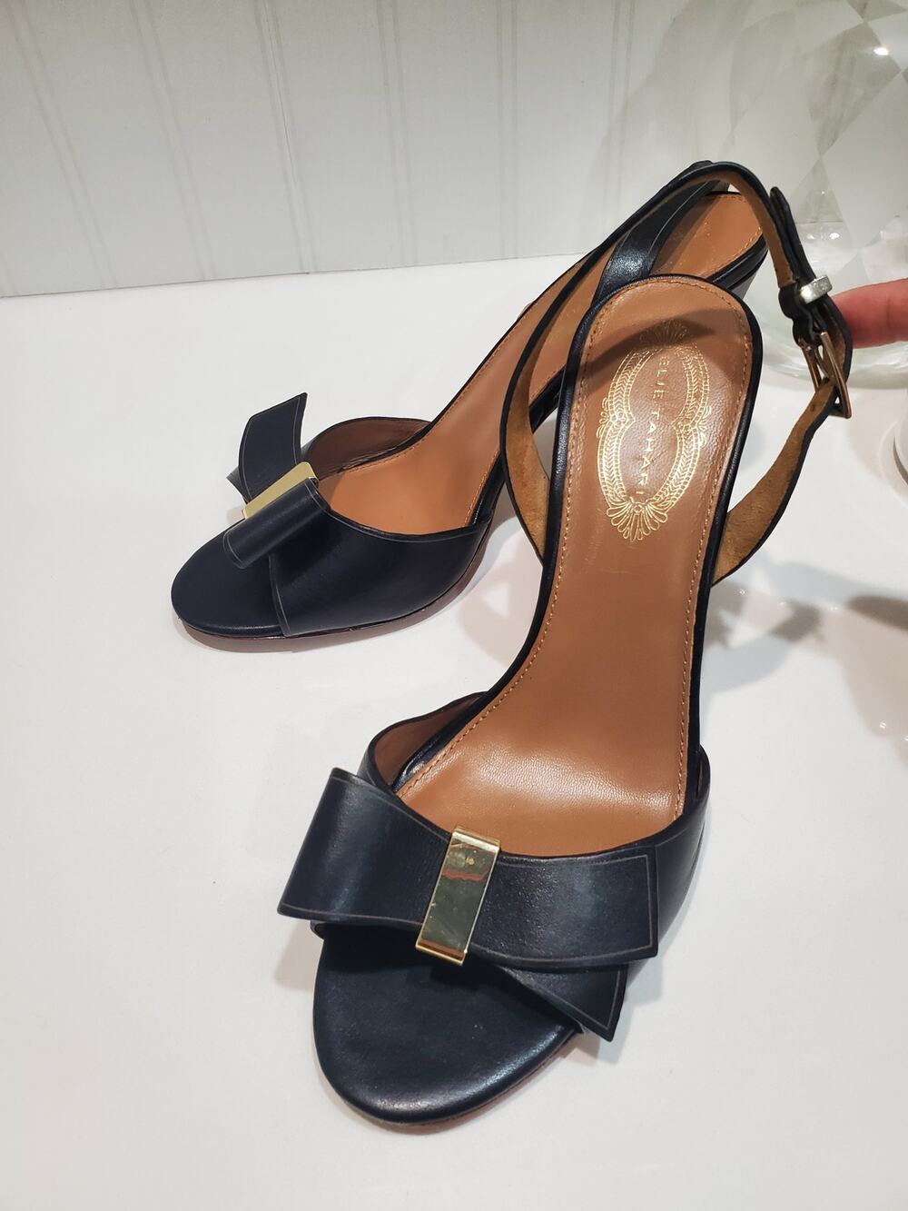 Elie Tahari Heels size 38.5